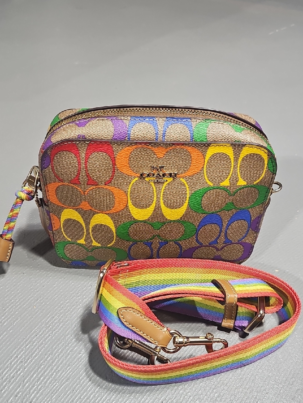 Coach C4227 Mini Camera Bag In Rainbow Signature Canvas NWT - Picture 6 of 10
